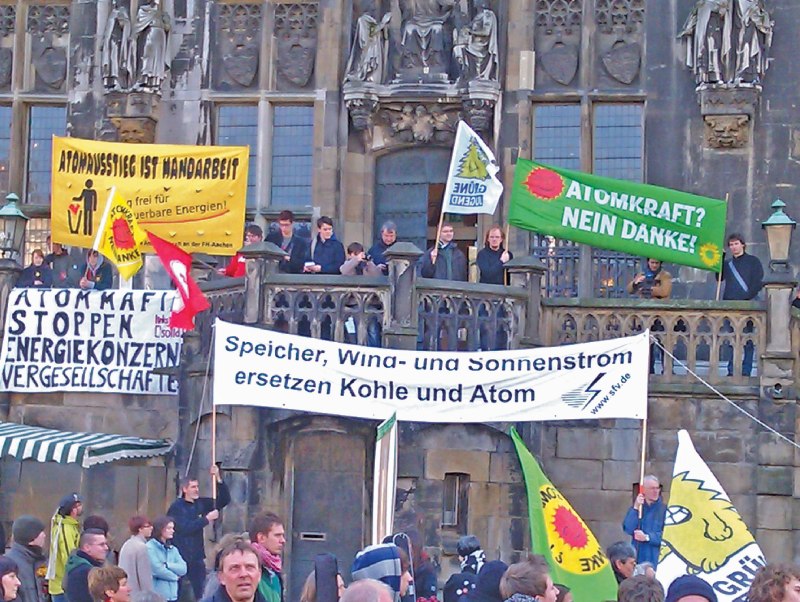 Demo Rathaus Speicher, Wind- und Sonnenstrom ersetzen Kohle und Atom Atomkraft stoppen Energiekonzerne vergesellschaften